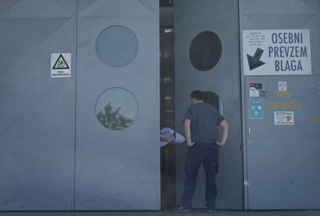 DONACIJA PREHRAMBENIH IZDELKOV ZA GASILCE - Foto- Tine Šubic_04